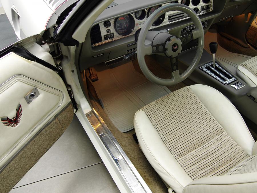  Pontiac Firebird Turbo Trans Am 1980 года  (фото 8 из 9)